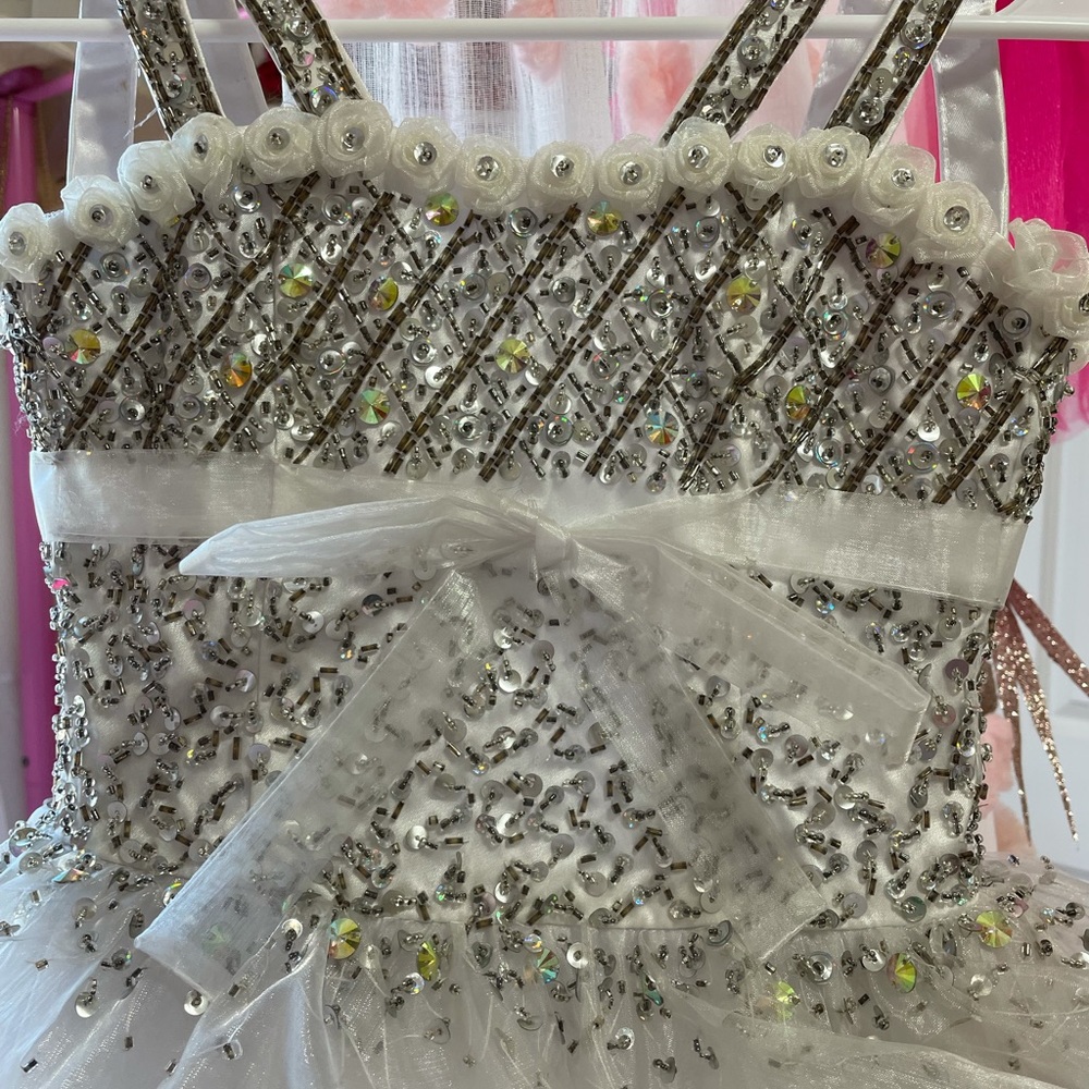 Mac Duggal Sugar pageant / cocktail dress , white size 4 - Picture 4 of 7